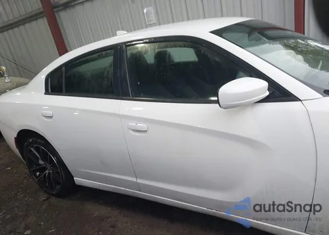 2016 Dodge Charger Sxt z USA, uszkodzony, nr VIN 2C3CDXHG7GH237168